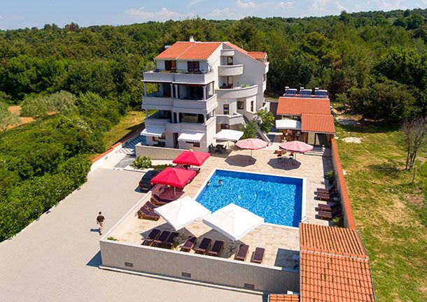 Aparthotel Plat - Kožino, Croatia